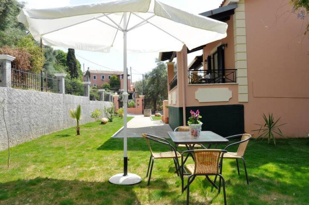 Villa Leo Junior Áno Korakiána Exterior foto
