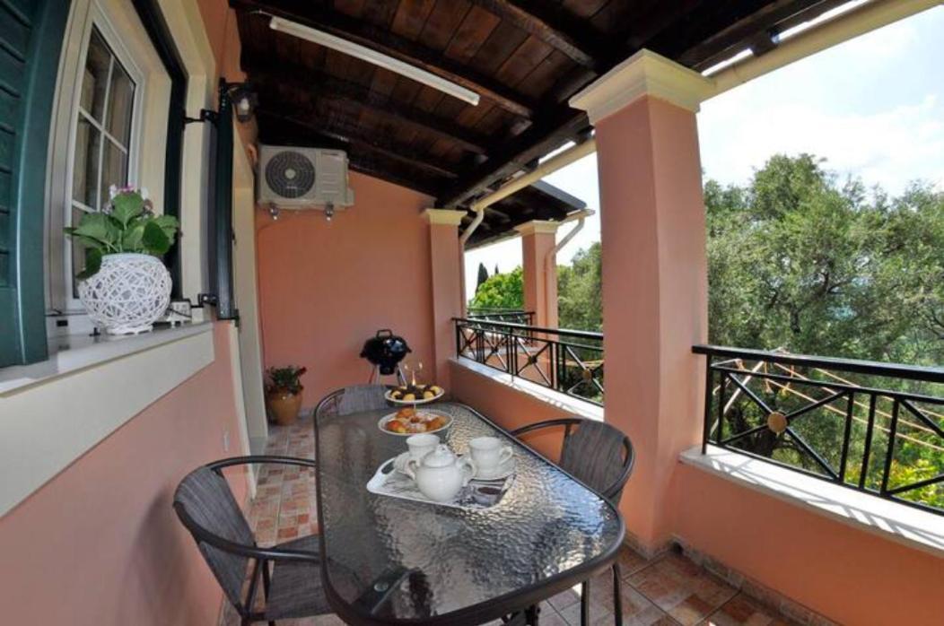 Villa Leo Junior Áno Korakiána Exterior foto